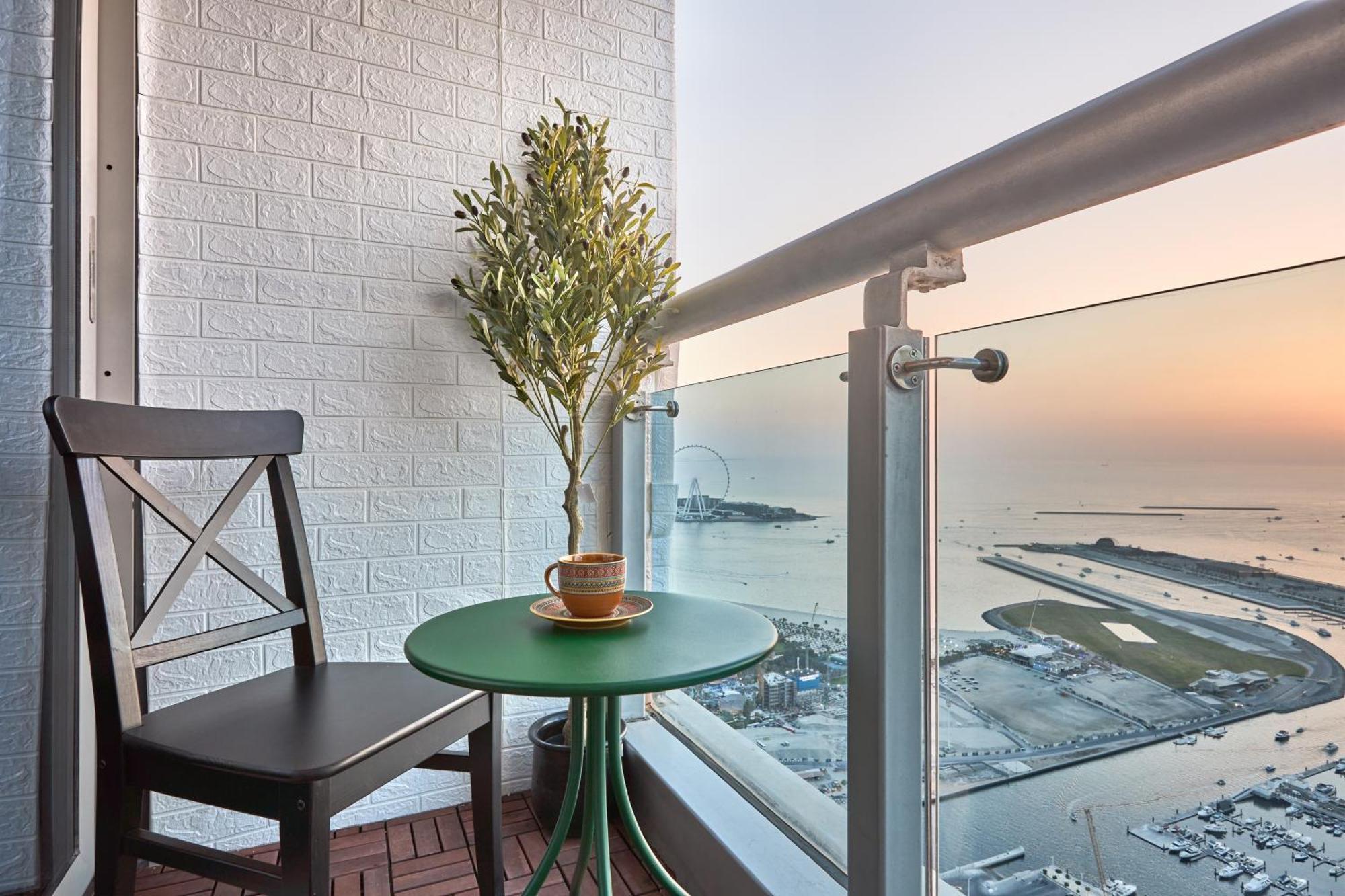 Zen Den - Vintage Charm With Full Sea View Dubai